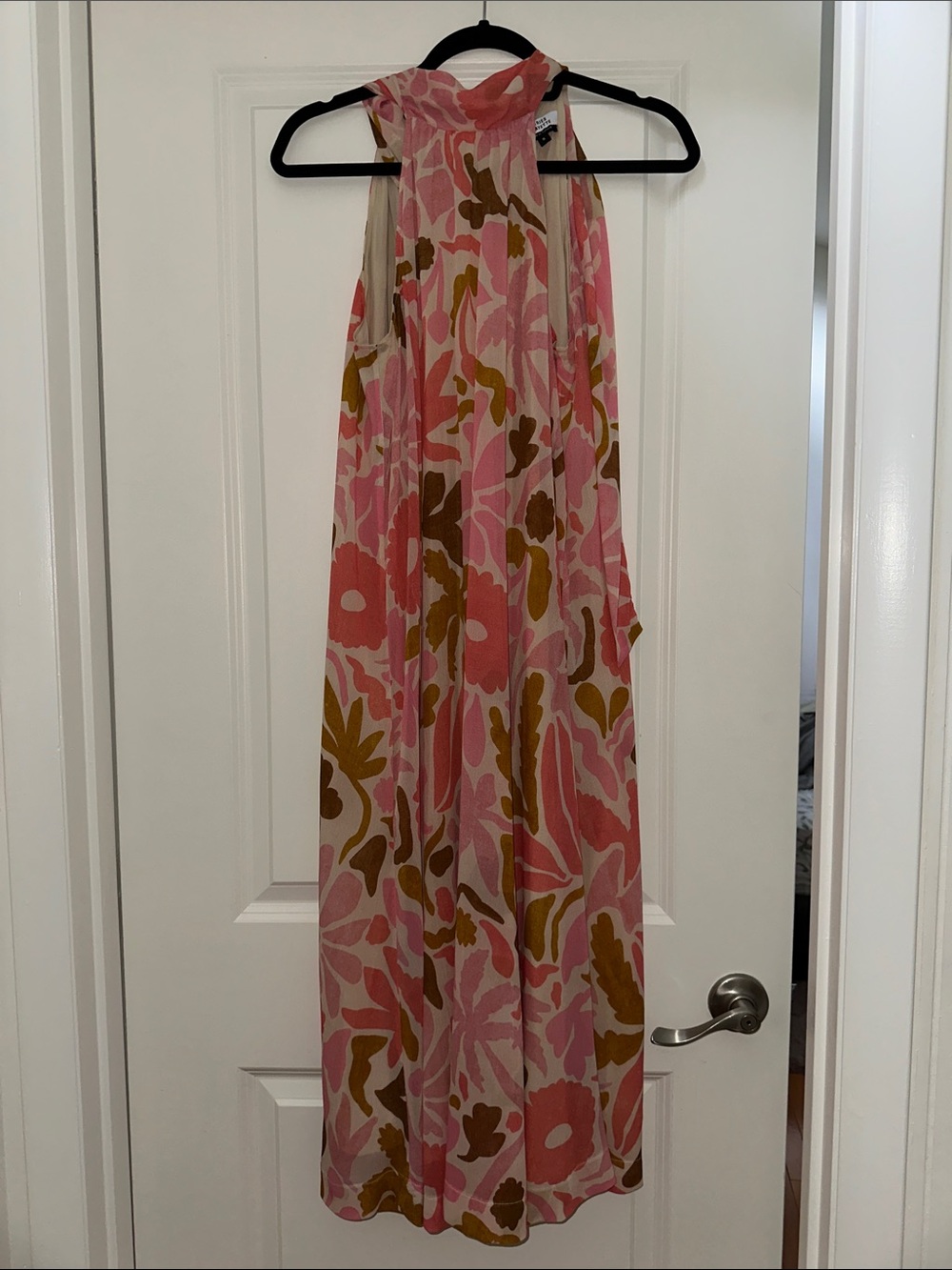 Sleeveless Pink Floral Maxi Dress